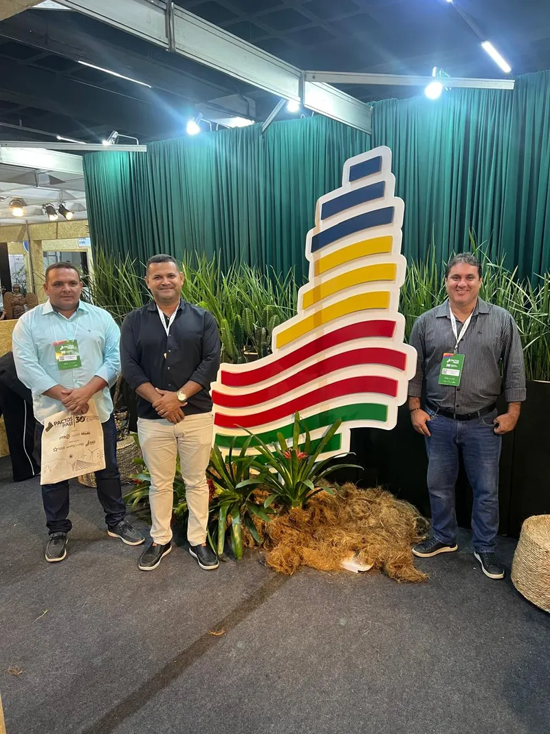 Foto 2 – Secretários de Beneditinos, Primeira-Dama e Vice-Prefeita participam da 2ª fase do Pactos pelo Piauí
