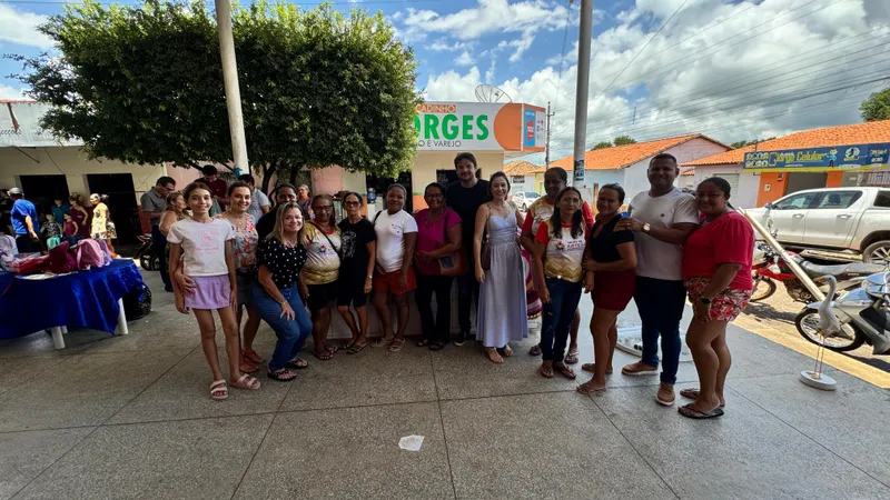 Prefeitura de Beneditinos realiza Feira do Artesão e valoriza talentos locais