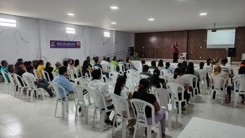 Foto 2 – Profissionais da Atenção Primária à Saúde participam de capacitação sobre Novo Financiamento e Componentes da APS