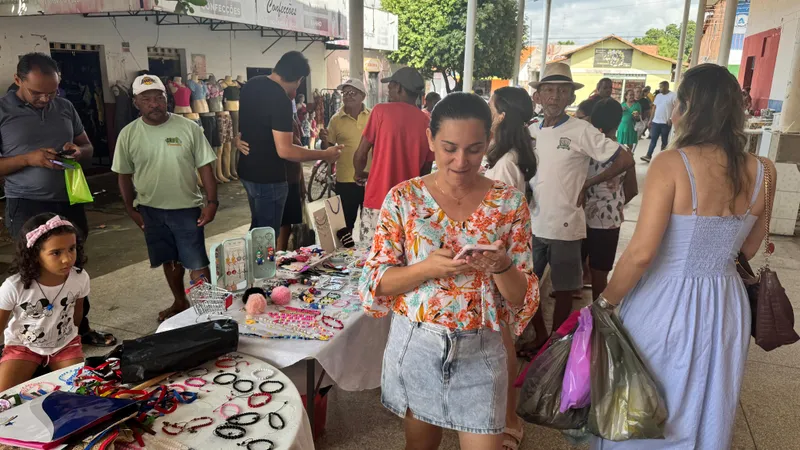 Foto 7 – Prefeitura de Beneditinos realiza Feira do Artesão e valoriza talentos locais