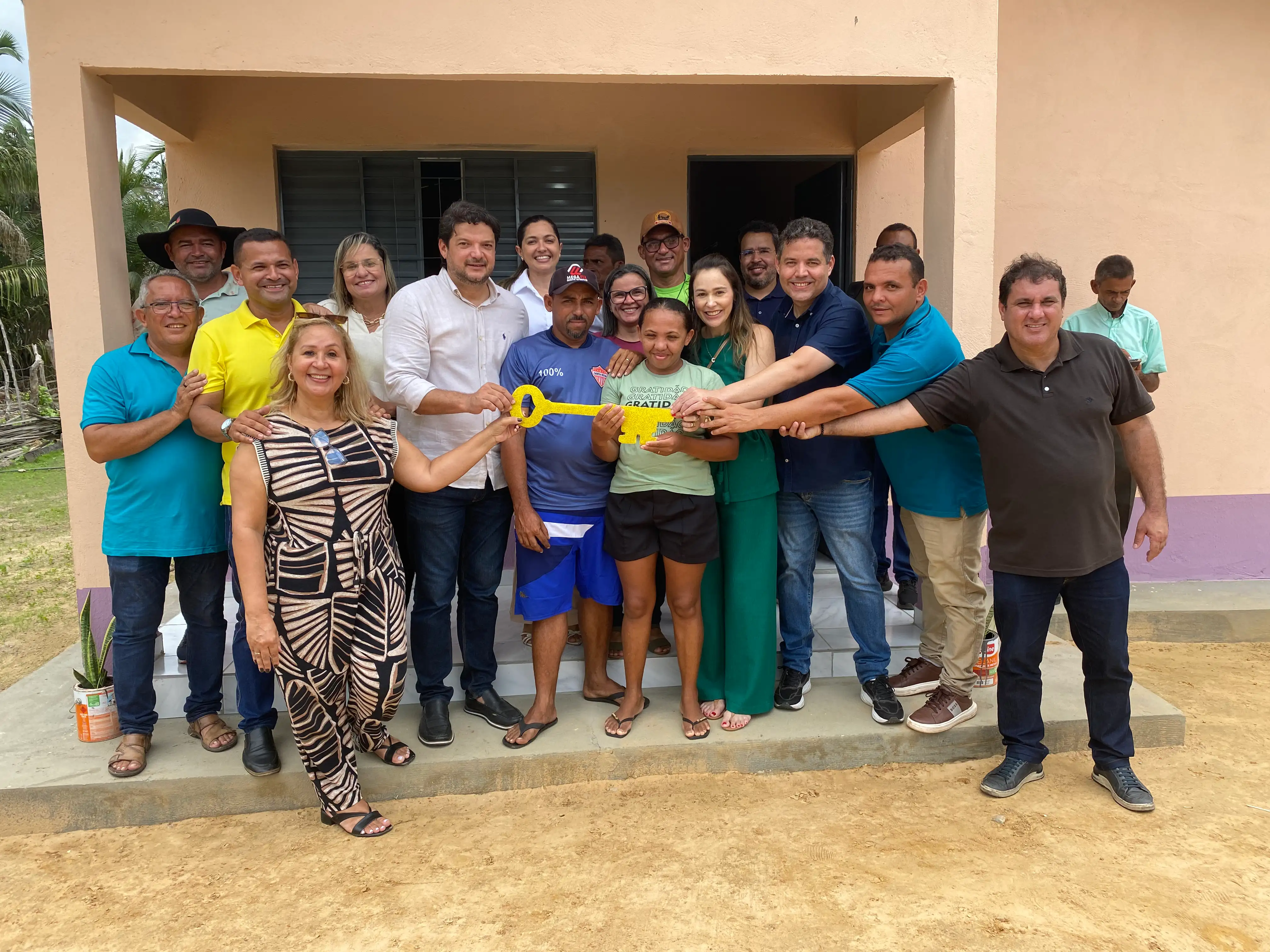 Foto 2 – Moradia e dignidade: 10 casas são entregues a famílias da zona rural de Beneditinos