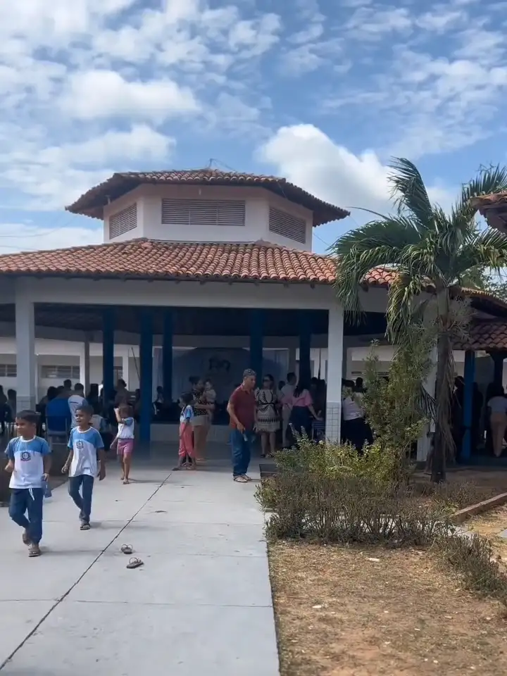 Foto 4 – Escola da zona rural de Beneditinos é reformada em apenas 15 dias