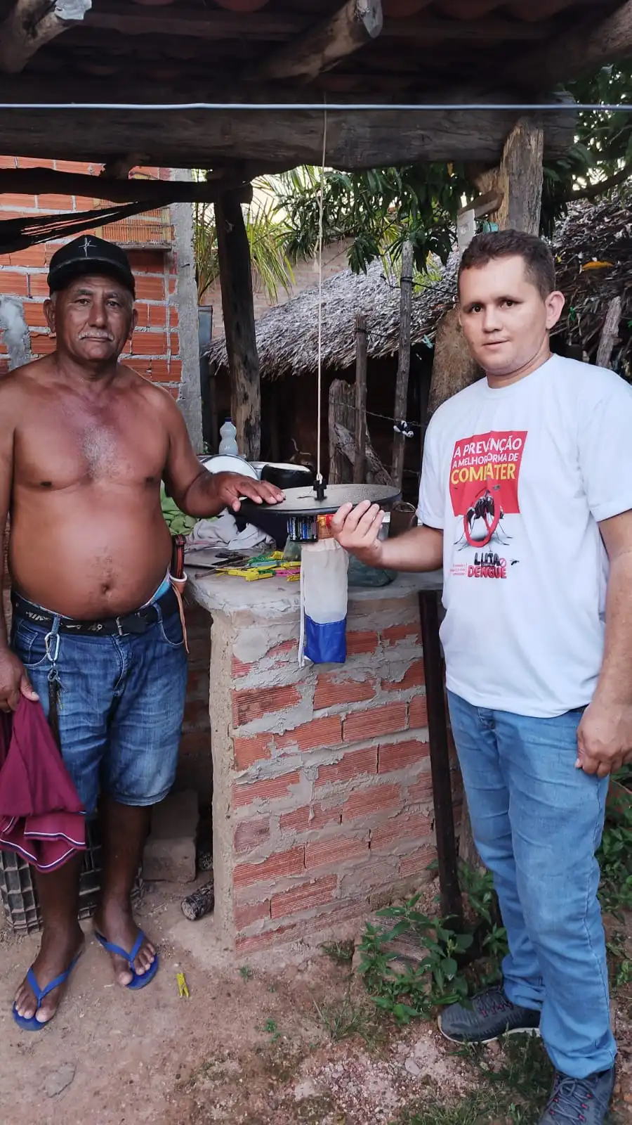 Foto 4 – Equipe técnica da IV Coordenação Regional de Saúde do Piauí está em Beneditinos para amostras do mosquito transmissor da Leishman