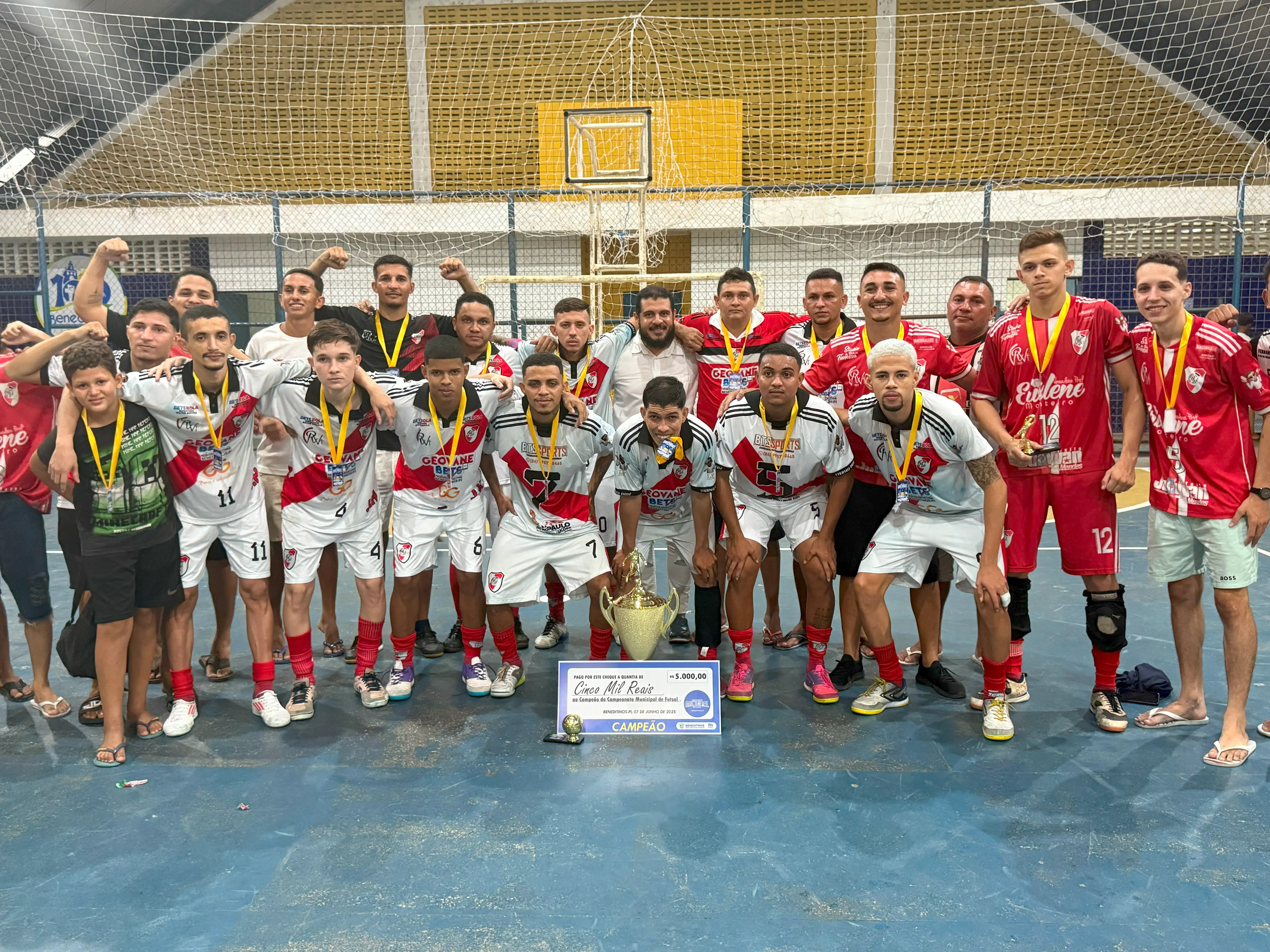 Foto 5 – River conquista título do Campeonato Municipal de Futsal 2025 em final emocionante