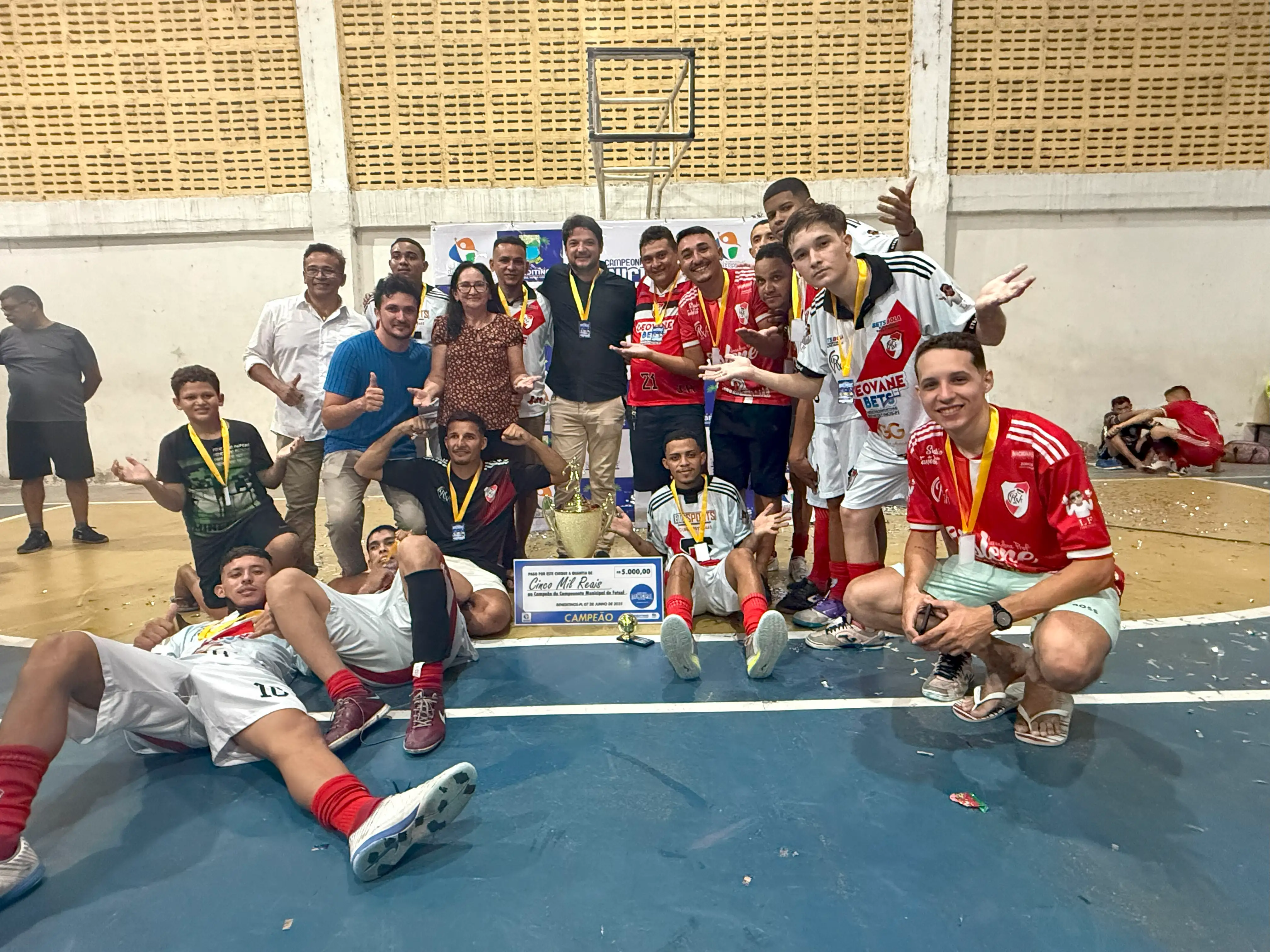Foto 4 – River conquista título do Campeonato Municipal de Futsal 2025 em final emocionante