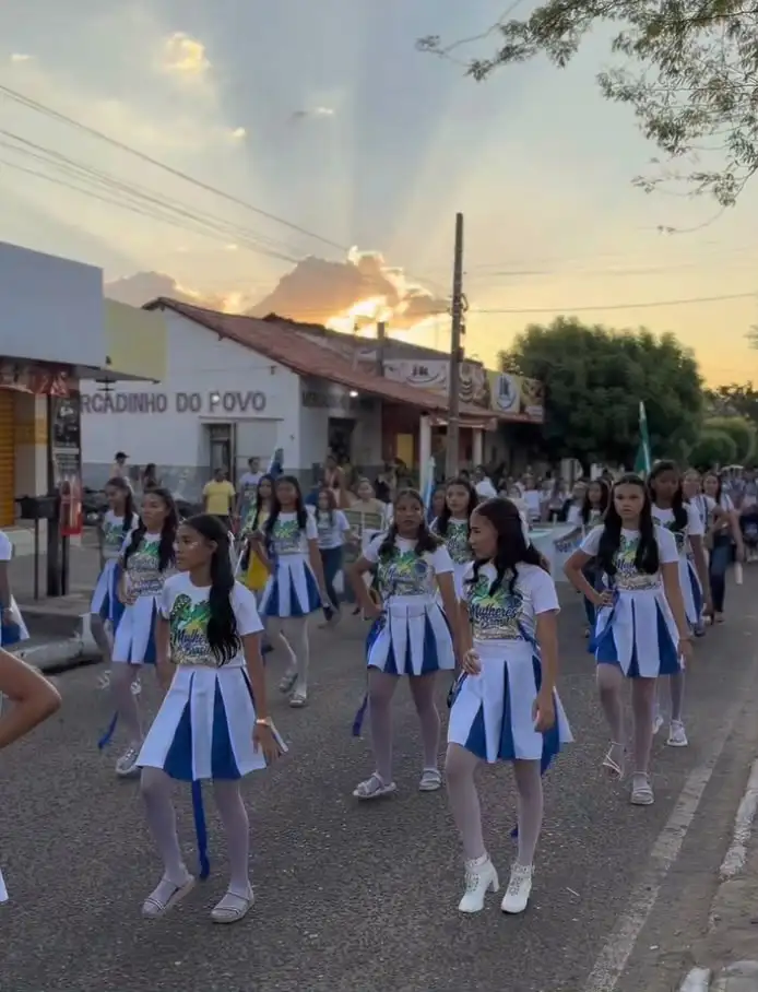 Foto 10 – Desfile Cívico de Beneditinos celebra a Independência do Brasil com homenagem às mulheres