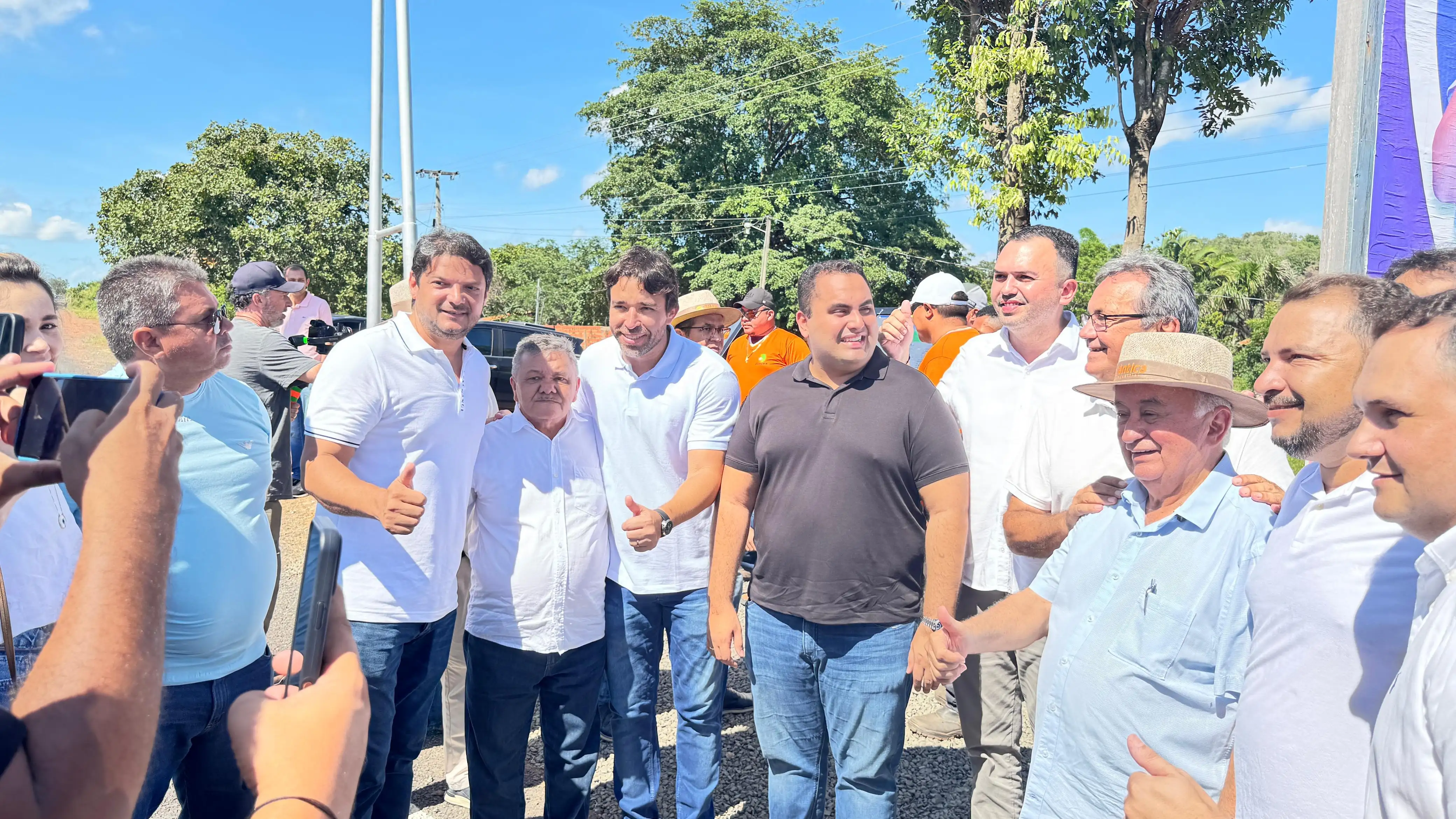 Foto 2 – Governador inaugura PI-223, entre Estaca Zero e Beneditinos